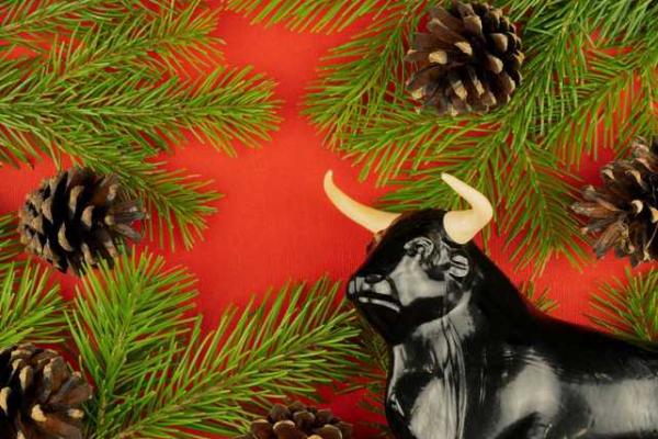 属龙的30几岁命运解析:探索人生的巅峰与挑战 属龙的30几岁命运解析:探索人生的巅峰与挑战