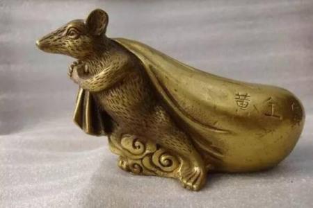 桑松木命搭配挂件的最佳选择与推荐