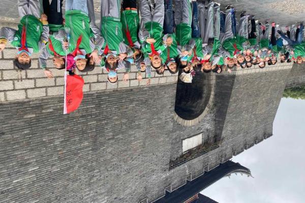 揭秘城墙土命:哪些命格让你的人生更旺盛? 揭秘城墙土命:哪些命格让你的人生更旺盛?