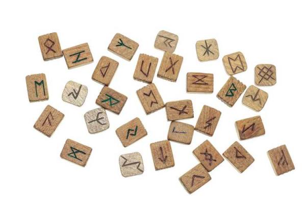 山下火命与最佳搭配命相遇，探寻命理和谐之道