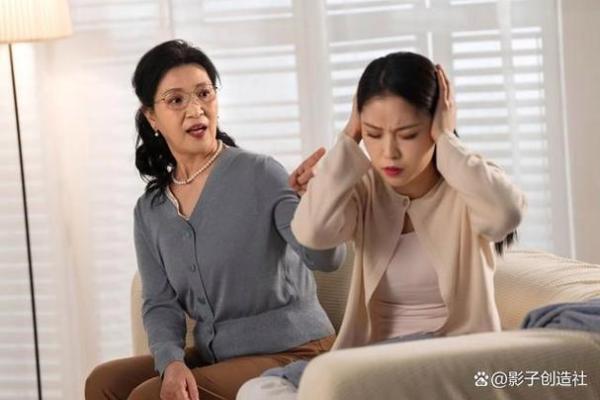 婆婆命不久矣：家庭关系中的隐秘角落与婴儿命运的交错