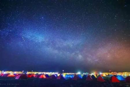 狮子座：出生在夏季的星辰，命运的璀璨与挑战之路