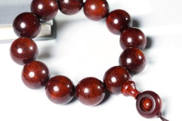 山头火命男如何选择手串，赋予生活更多的能量与积极！