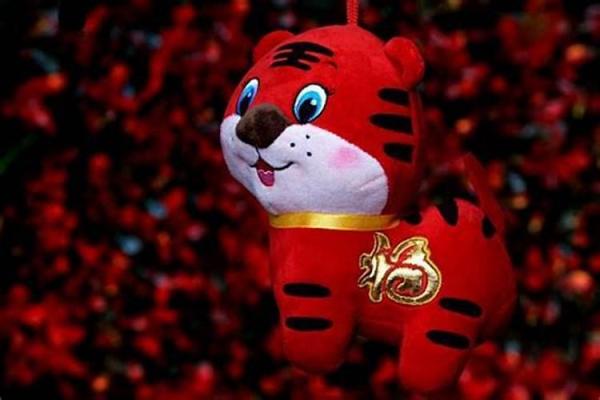 属虎墙头土命人适合的吉祥颜色解析 属虎墙头土命人适合的吉祥颜色解析