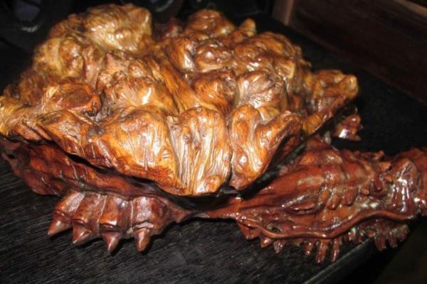 如何选择适合石榴木命人的命理搭配与生活方式？