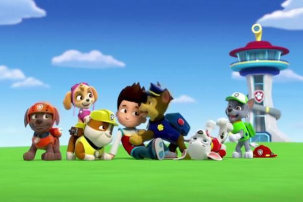 九命猫的神秘之旅：八个小伙伴的奇幻冒险