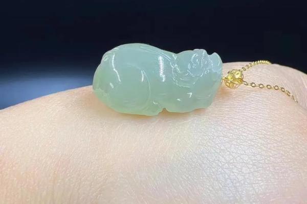 貔貅：适合哪些命格的人，带来财富与好运的神秘守护者