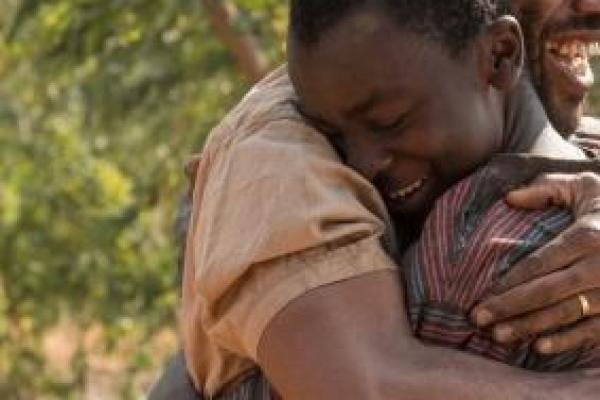 男孩四两八钱:命运与机遇的辩证关系 男孩四两八钱:命运与机遇的辩证关系