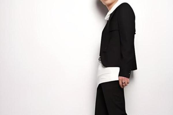 命犯双桃花，情感纠葛与命运交织的秘密