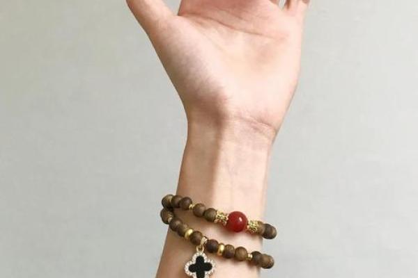 属羊土命适合佩戴的手串,开运又时尚! 属羊土命适合佩戴的手串,开运又时尚!