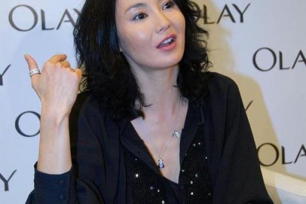 女人腰里有胎记的命运解析：神秘的标志与人生轨迹