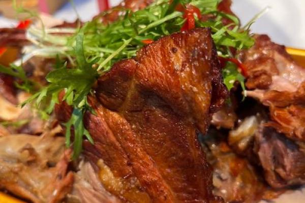 食到老近贵之命:唤醒我们对美食的珍视与反思 食到老近贵之命:唤醒我们对美食的珍视与反思