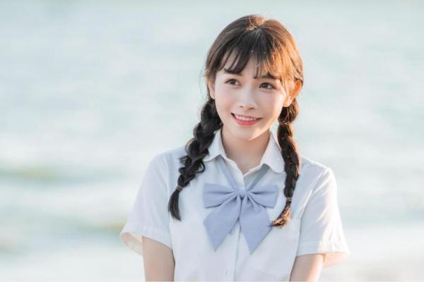 农历十五出生女孩命运解析：她们的吉祥与挑战