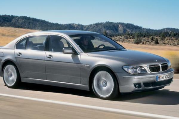 什么车是大老板的命：豪华与实力的完美结合