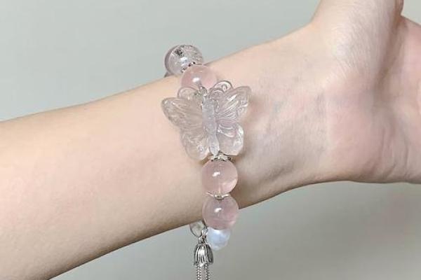 女木命佩戴首饰的最佳选择，助你魅力四射！