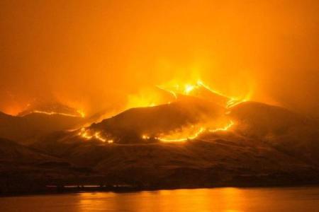 火焰之灵：霹雳火命的命名与象征意义探讨