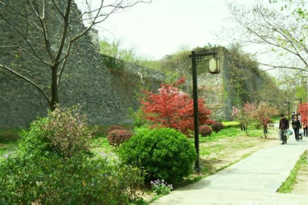 琵琶湖的名字由来:为何它的命名与琵琶乐器息息相关? 琵琶湖的名字由来:为何它的命名与琵琶乐器息息相关?