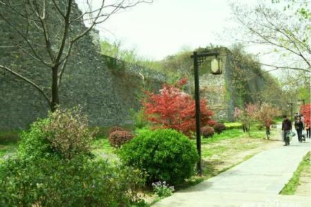 琵琶湖的名字由来：为何它的命名与琵琶乐器息息相关？