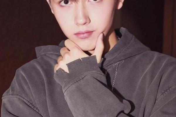 命中注定的五官：揭秘男生命运的秘密