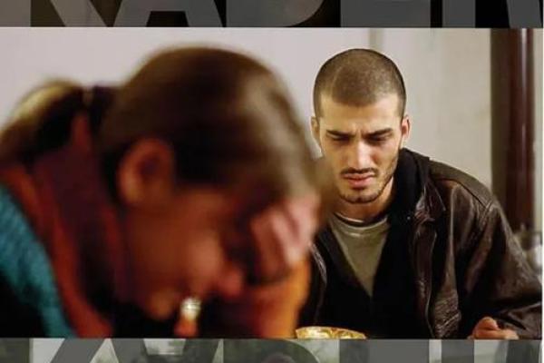 命运的旋律：从《这就是命》看生活的无奈与希望