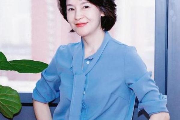 揭示富贵命女生的特征：她们的独特魅力与风采