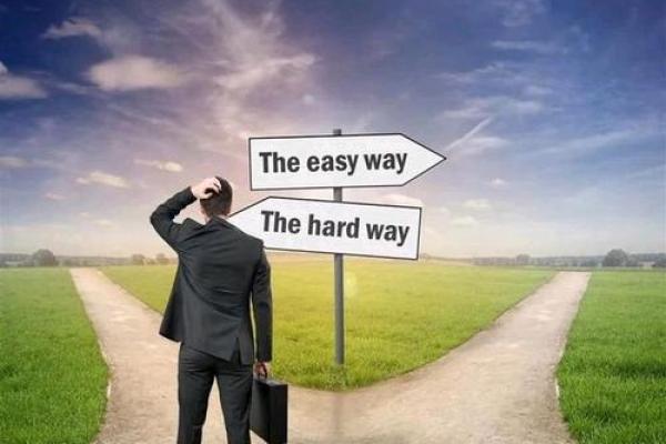 偏印格命局女性的独特魅力与人生轨迹探讨