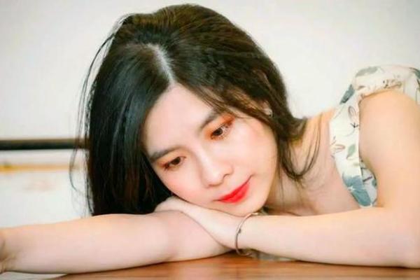 剩女的福命：当代女性的自我救赎与新生