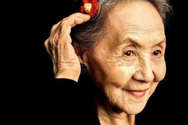 当八字女命不再渴望爱情,背后的原因是什么? 当八字女命不再渴望爱情,背后的原因是什么?