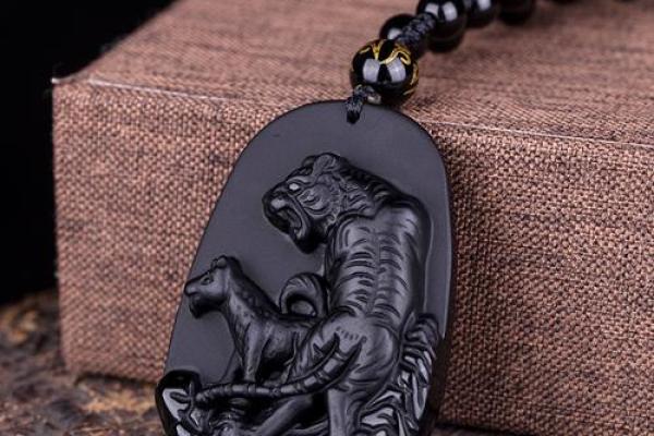 属虎火命者适合佩戴哪些动物饰品？探寻属虎火命的幸运之选！