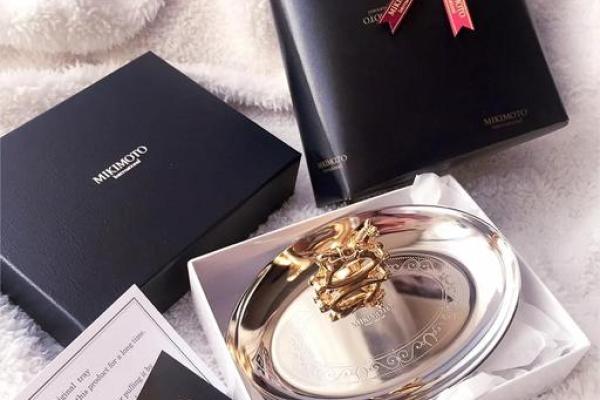 揭秘:适合木命女性的首饰选择,让你的魅力倍增! 揭秘:适合木命女性的首饰选择,让你的魅力倍增!