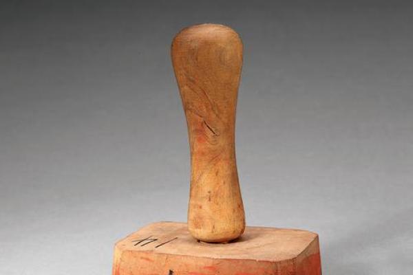 手掌中的秘密:官印纹揭示你的命运与性格特征 手掌中的秘密:官印纹揭示你的命运与性格特征