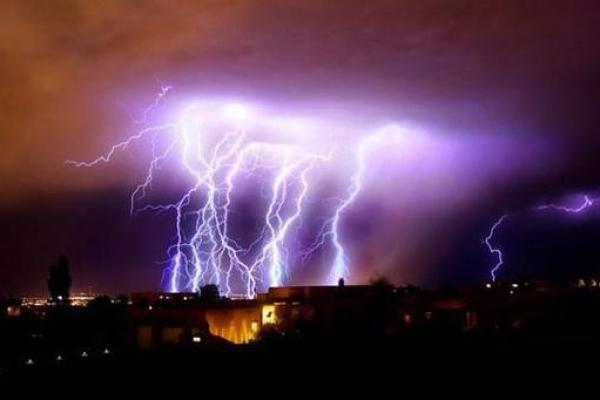 牛年霹雳火命：展现非凡才华的道路与未来可能性