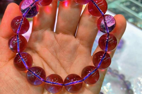 属虎土命人适合佩戴的吉祥水晶推荐