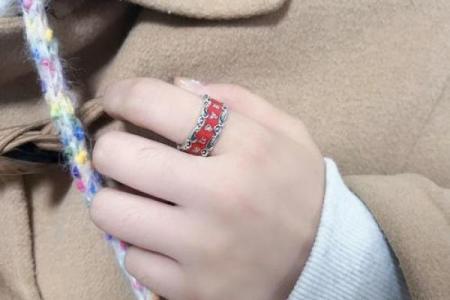 沙中土命人戴什么戒指最为适合？探秘命理与风水的和谐之美