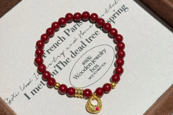 命运与金饰：为何某些人不宜佩戴金饰首饰