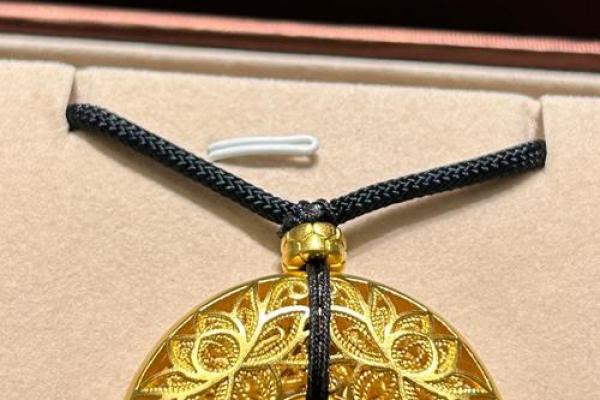 哪些人不适合佩戴金饰？揭秘金饰与命理的奥秘