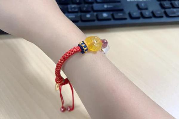 命理缺水的女孩应该佩戴哪些饰品来提升运势? 命理缺水的女孩应该佩戴哪些饰品来提升运势?