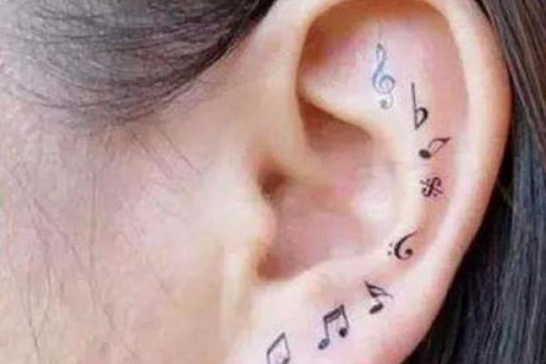 耳朵的秘密：揭示富贵命的神秘象征与启示