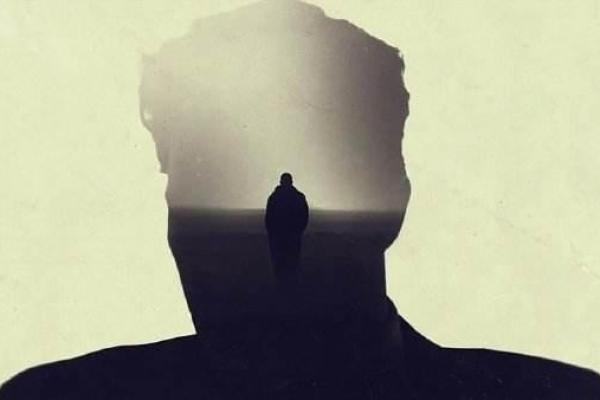 爱财如命，财富的迷雾与人性的考验