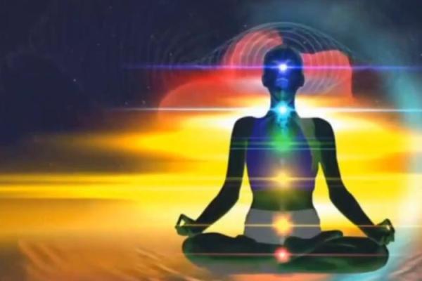 解密七月初五出生者的命运:人生的秘密与气质分析 解密七月初五出生者的命运:人生的秘密与气质分析