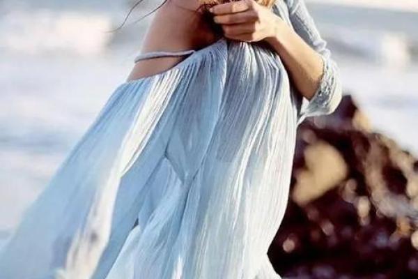 农历七月的龙女命运解析：揭示个性与人生的秘密