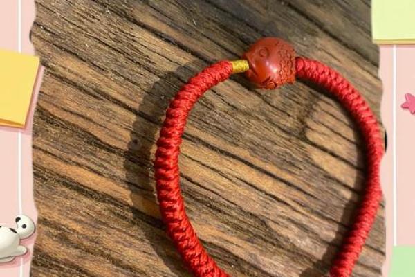 揭开“红命”之谜:女人命理中的幸运密码 揭开“红命”之谜:女人命理中的幸运密码