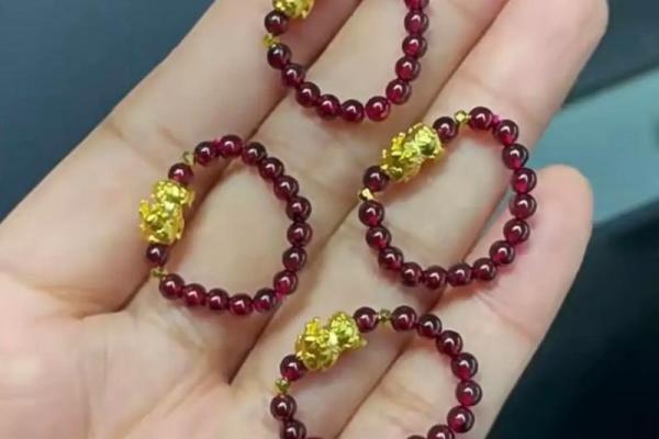 揭开貔貅命格的神秘面纱：谁适合佩戴它？