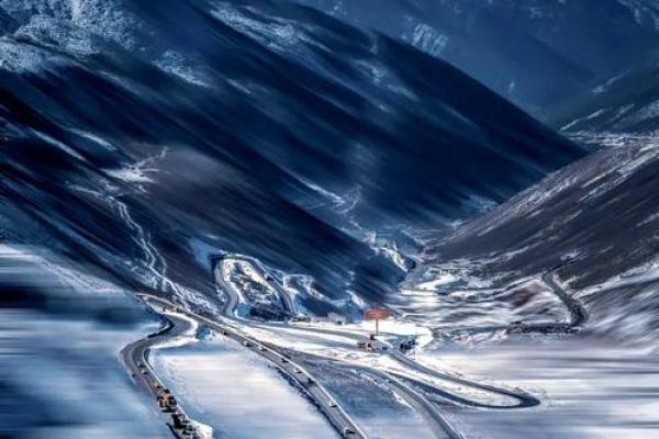 使徒之命：探寻神秘与信仰的深度旅程