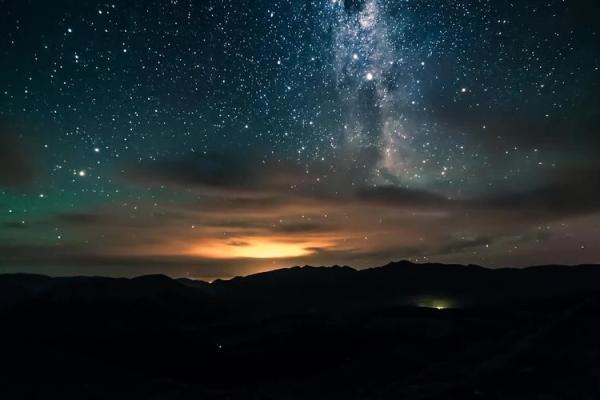 解密天上火命:在璀璨星空下的命理之旅 解密天上火命:在璀璨星空下的命理之旅