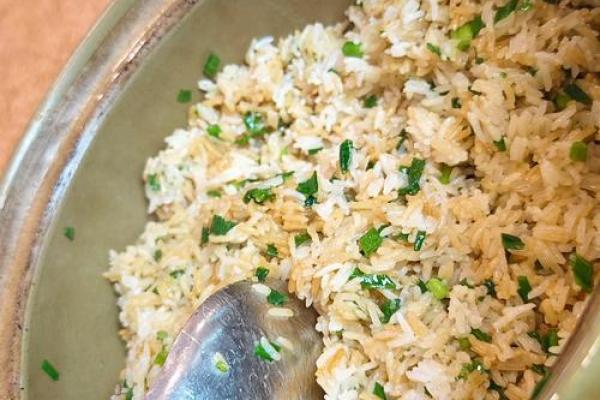 健康美味的青菜组合：让你的餐桌更加丰富多彩！