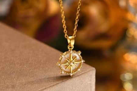 根据太阳星座选择适合的佩戴饰品，让你魅力倍增！