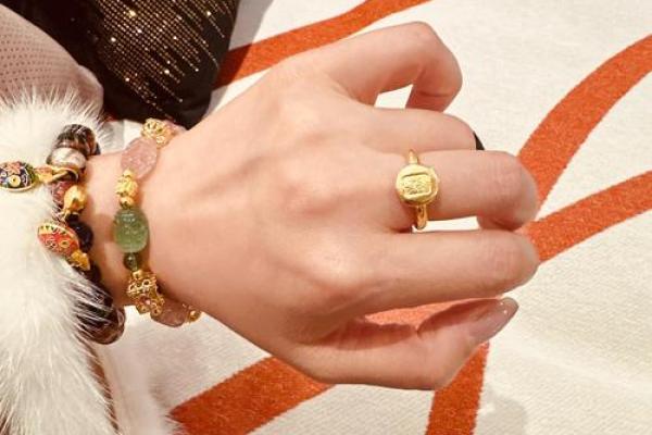 揭开女命有禄元的神秘面纱：解读命理背后的财富与幸福