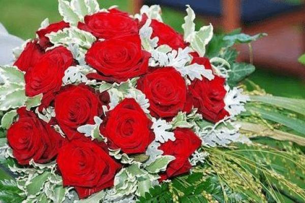 食神旺的女命:生活的幸福与事业的丰收之路 食神旺的女命:生活的幸福与事业的丰收之路