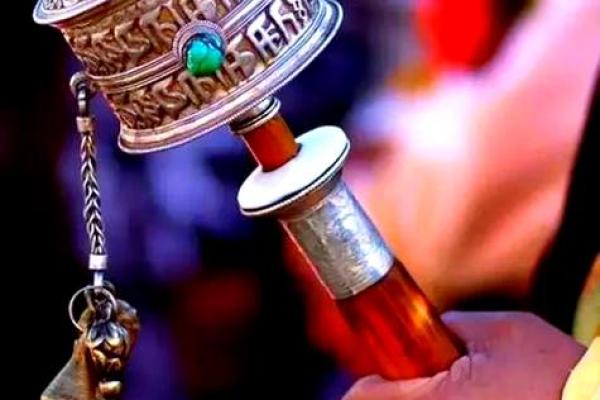 时柱伤官的深层解析:影响女性命运的神秘力量 时柱伤官的深层解析:影响女性命运的神秘力量